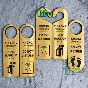 thẻ treo cửa phòng khách sạn