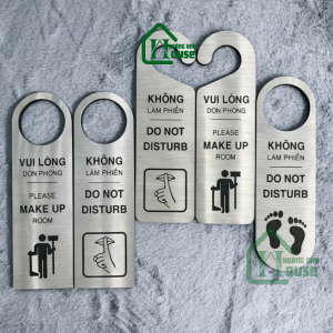 thẻ treo cửa phòng khách sạn