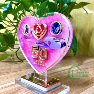 Mẫu bảng tim đội tiktok