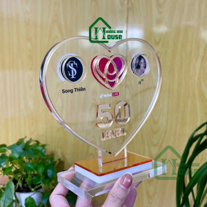 Standee Tim Đội Tiktok Mica Trong