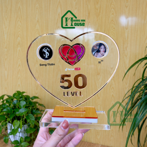 Standee Tim Đội Tiktok Mica Trong