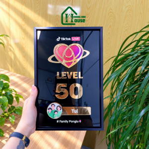 bảng tim đội tiktok khung nhôm đen